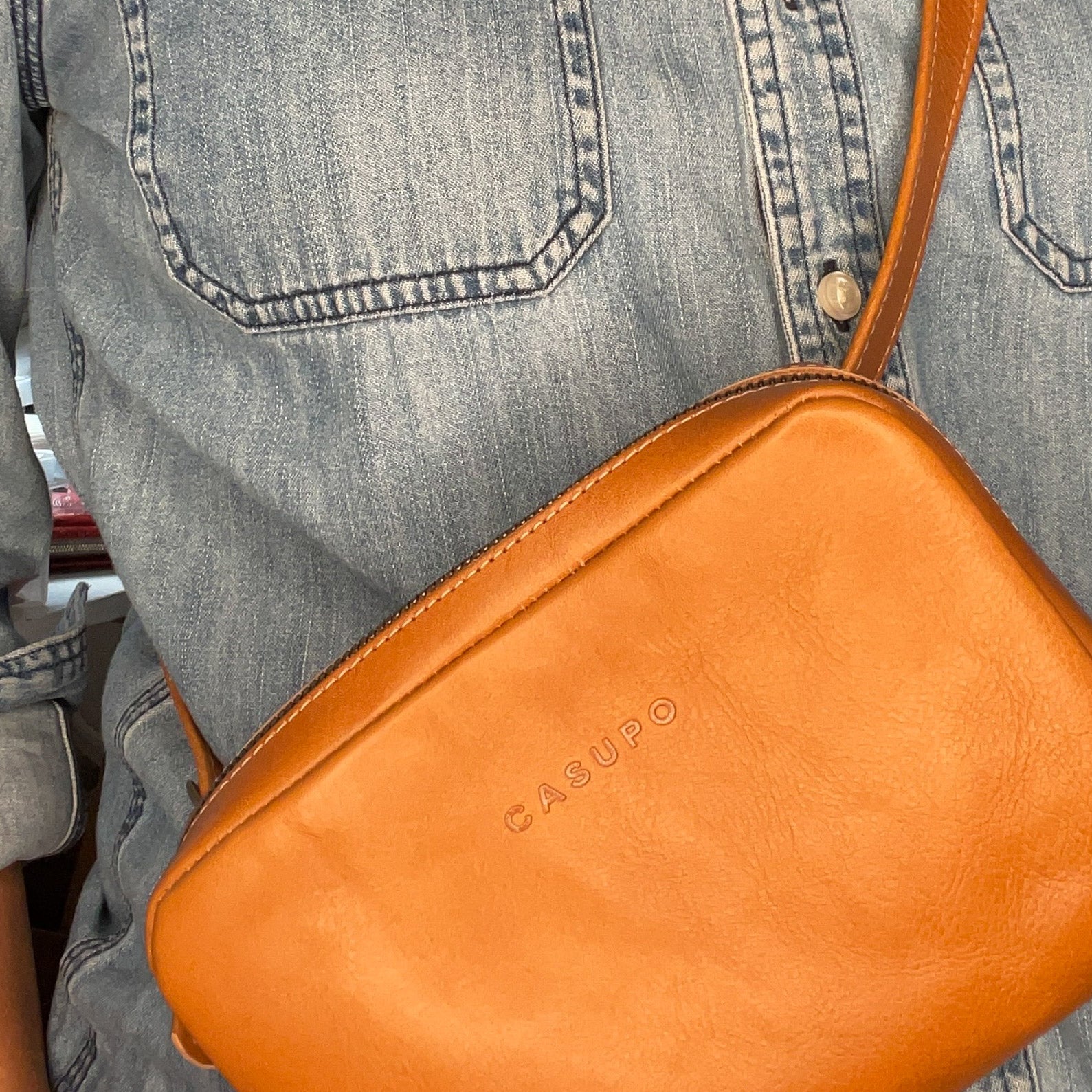 Saddle leather fanny pack for moms