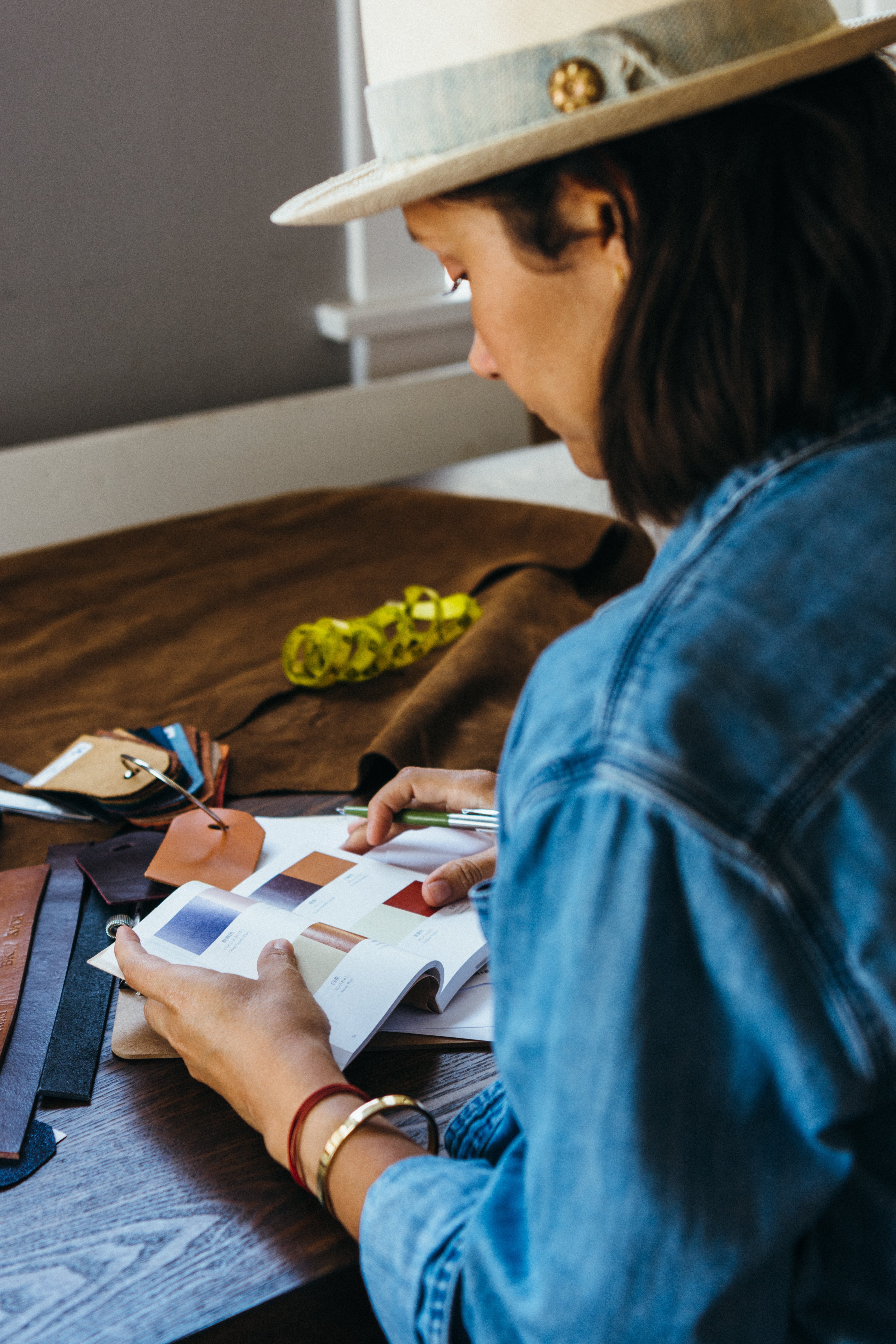 White-Glove Manufacturing Service: What Luxury Brands Should Expect