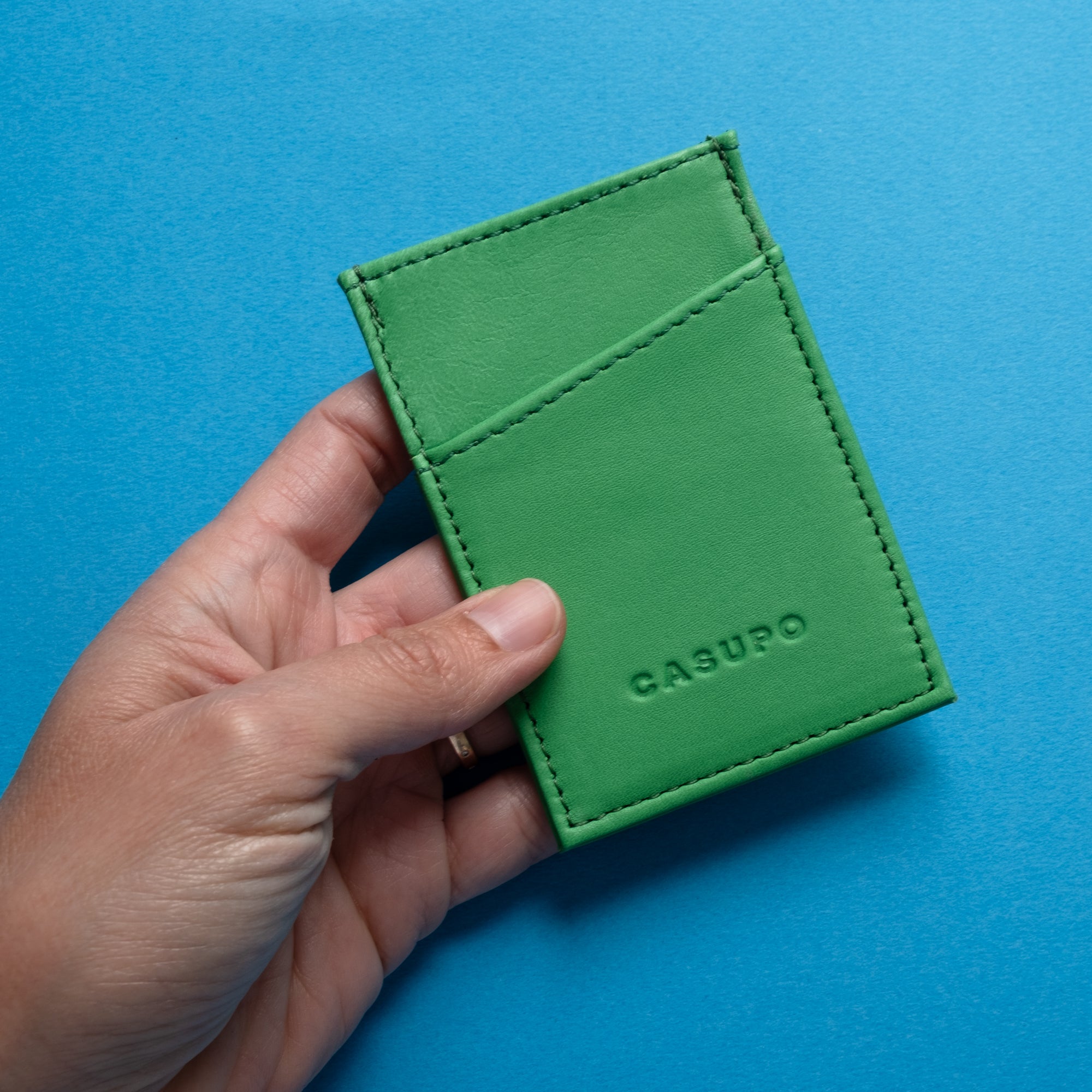 Green leather minimalist wallet for cards for men