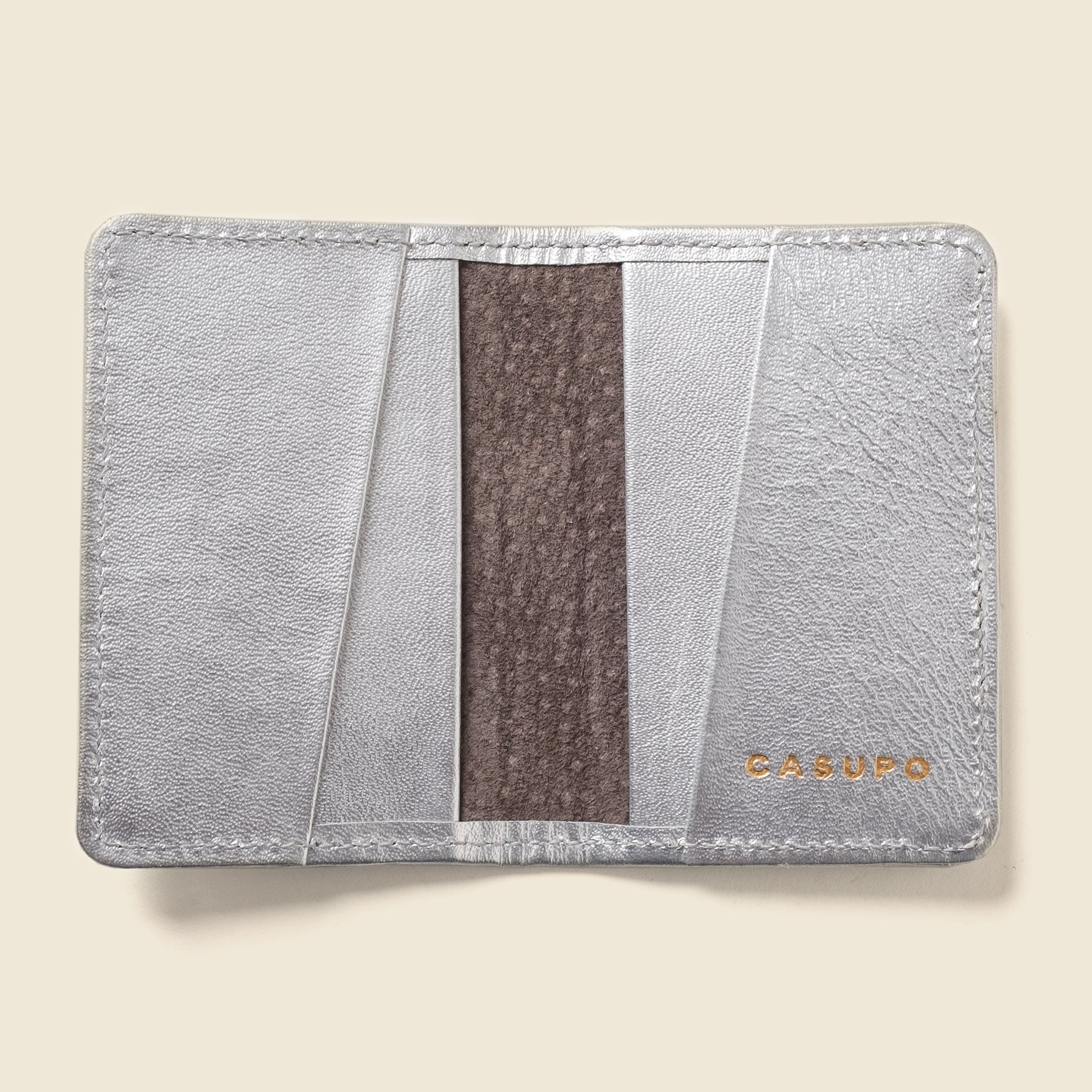 Silver leather bifold wallet from Casupo for women