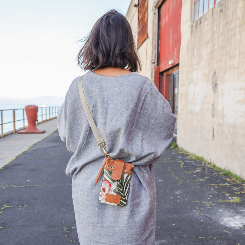 Small women's phone bag 